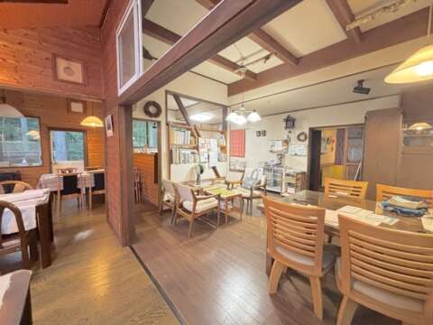 15 Compass Lodge