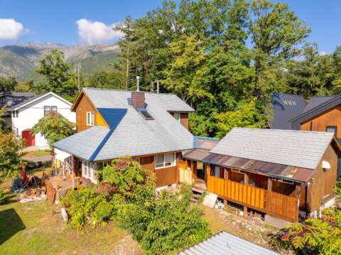 1 Echoland Timber Chalet