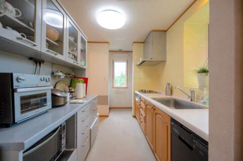 13 Hanazono Garden House