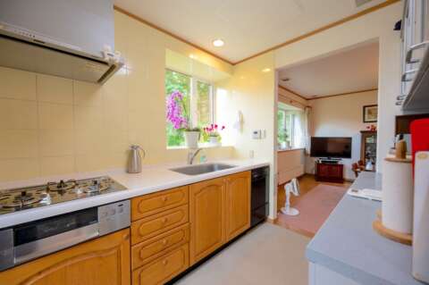 14 Hanazono Garden House