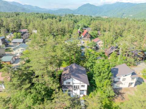 10 Hira Riverside Chalet