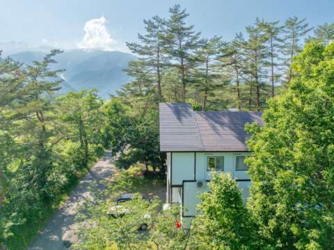 2 Hira Riverside Chalet