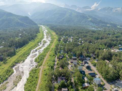 4 Hira Riverside Chalet