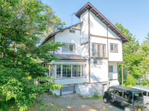 5 Hira Riverside Chalet
