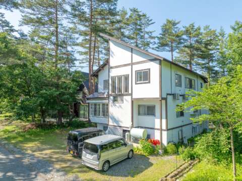 6 Hira Riverside Chalet
