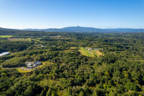 3 Hirafu 12 Hectare Estate