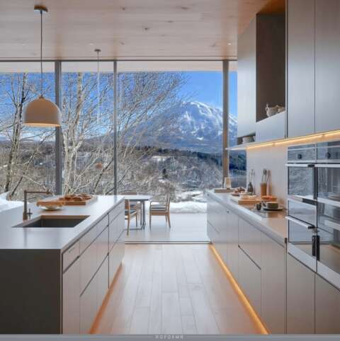 12 Hirafu Bluff Super Site PDF