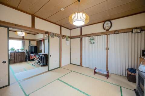 5 Kutchan Central House