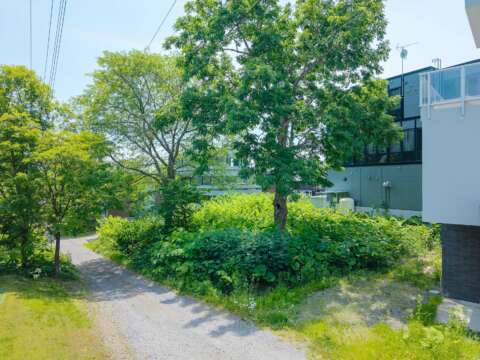 1 Lower Hirafu Double Lot