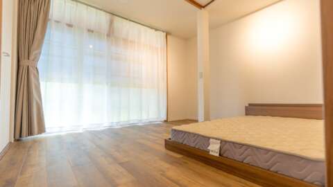 10 Myoko Station House