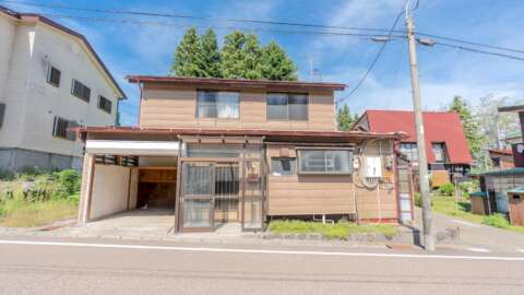 15 Myoko Station House