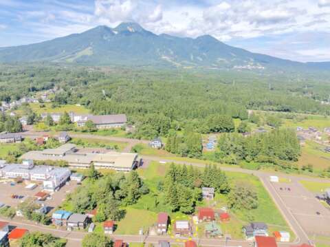 7 Myoko Station House resized
