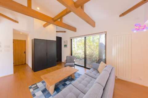 3 Oinosu Interior