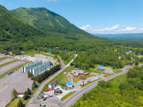 4 Rusutsu Commercial Property