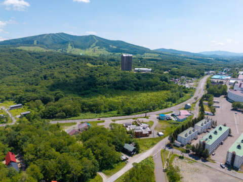 8 Rusutsu Commercial Property