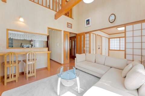 14 Yotei View Modern House