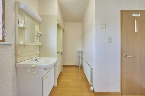 18 Double House in Central Kutchan