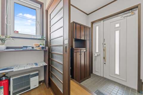 13 Yotei Vista House resized