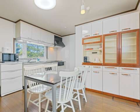 6 Yotei Vista House resized